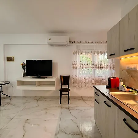 Luxury In * Nea Kallikrateia