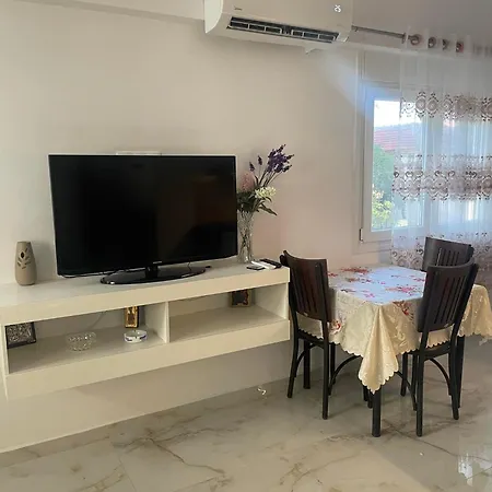 Apartment Luxury In Nea Kallikrateia